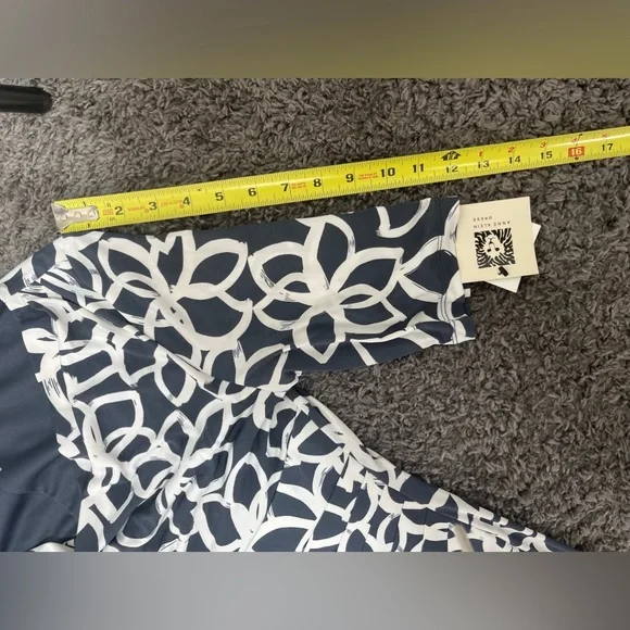 Anne Klein Elegant Slate and light cream floral Patterned Dress women’s size 8 - Picture 13 of 17